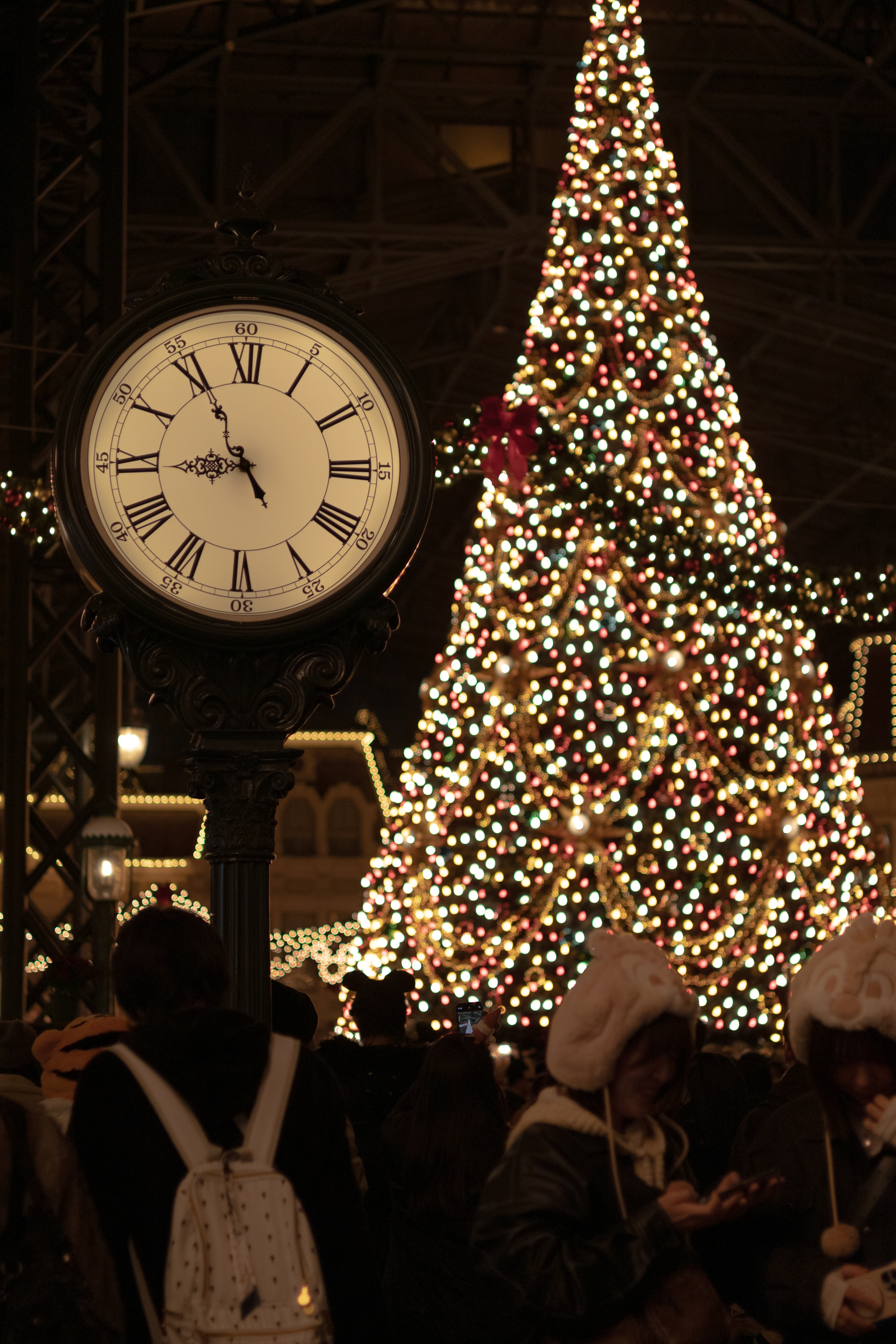Christmas Tree in World Bazaar